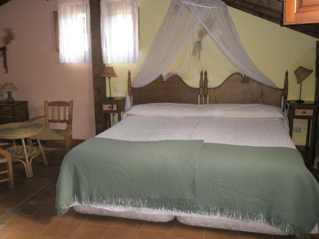 La Huerta De San Lorenzo Hotel Segovia Habitación foto
